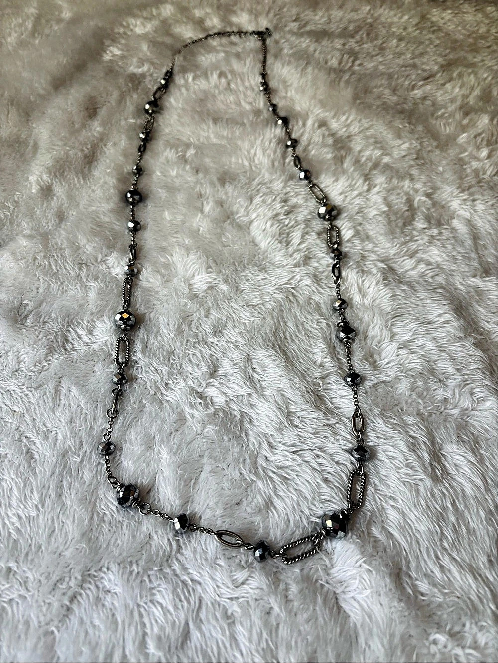 Beaded Crystal Necklace in Silver & Black Like New